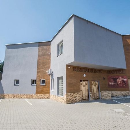 Hotel Taurus Ostrawa Zewnętrze zdjęcie