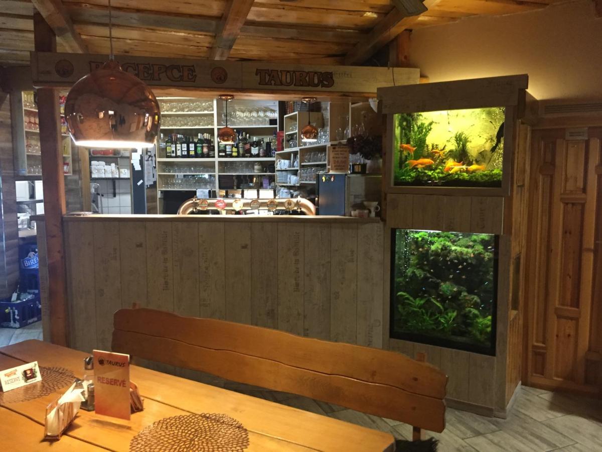 Hotel Taurus Ostrawa Zewnętrze zdjęcie