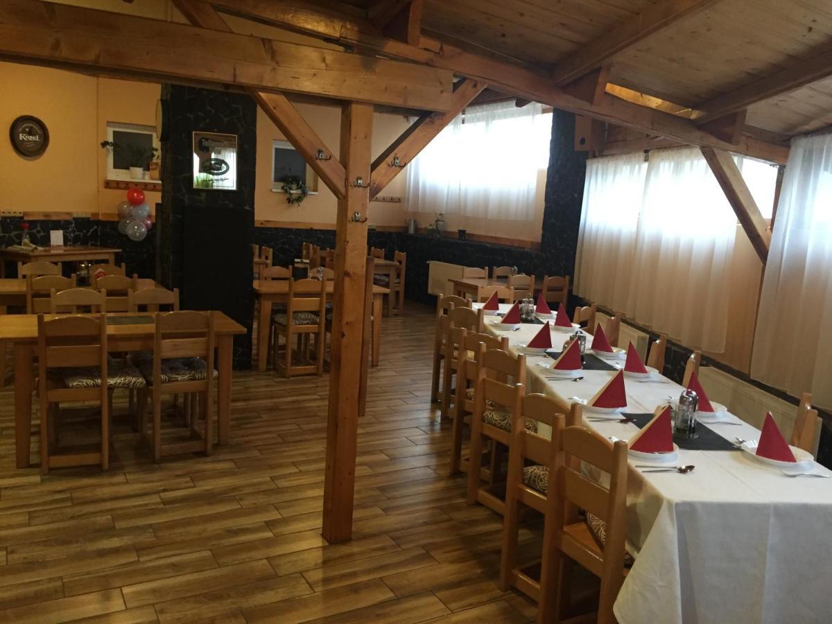 Hotel Taurus Ostrawa Zewnętrze zdjęcie