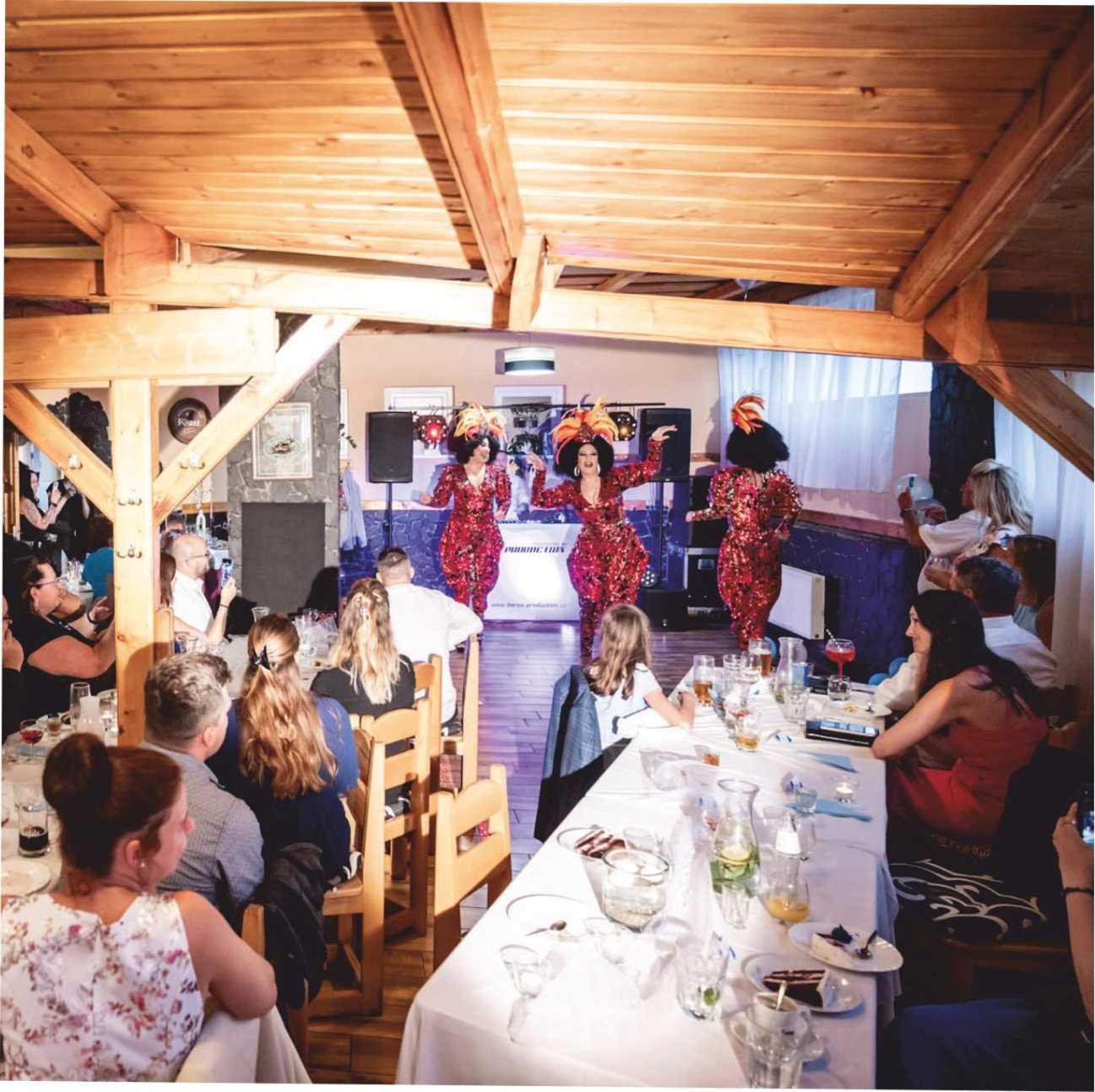 Hotel Taurus Ostrawa Zewnętrze zdjęcie